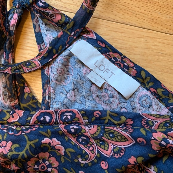 LOFT Halter Ruffled Summer Top - Picture 2 of 3